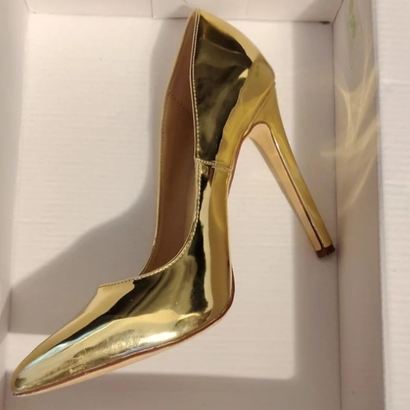 OLIVIA FERGUSON Kiara Gold Pointed-Toe High Heels – Size 7.5 - Picture 2 of 9